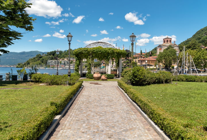 Uferpark in Laveno-Mombello