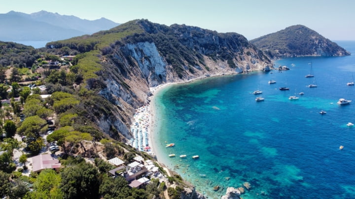 Blick auf eine Bucht auf der Isola d'Elba