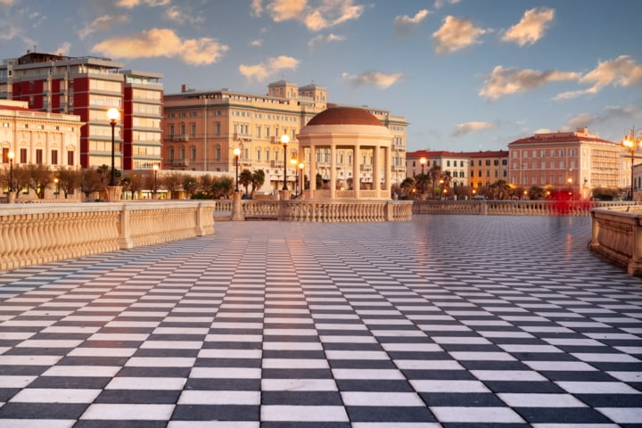 Platz in Livorno