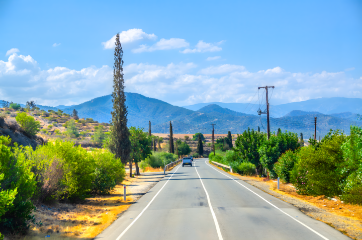 Straße zum Troodos-Gebirge