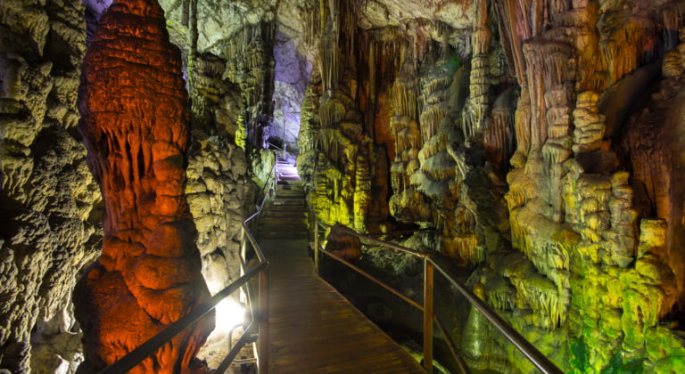 Diktäische Höhle